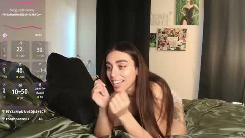 Mila online show from 03/11/26, 01:44