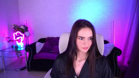 Snapshot of milashalovely chatting on 12/30/24, 12:00 Milasha online show from 12/30/24, 12:00