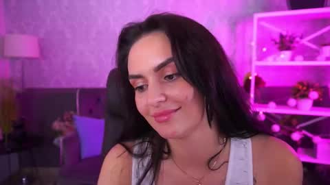 Snapshot of milashalovely chatting on 10/16/25, 01:34 Milasha online show from 10/16/25, 01:34