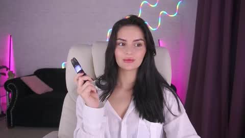 Snapshot of milashalovely chatting on 11/23/25, 07:19 Milasha online show from 11/23/25, 07:19