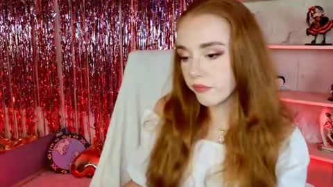 Snapshot of milasiren chatting on 06/17/26, 09:23 Mila online show from 06/17/26, 09:23