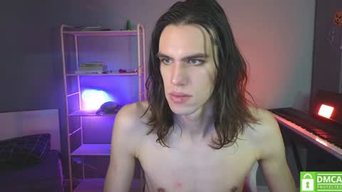 Snapshot of milaslovv chatting on 12/08/24, 11:46 Mila online show from 12/08/24, 11:46