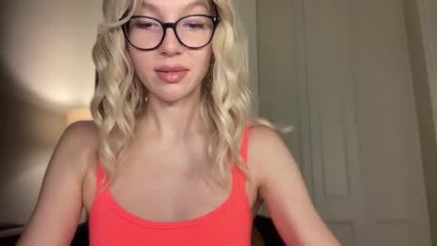 Mila online show from 03/21/26, 04:32