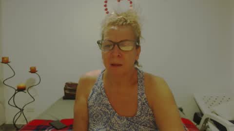 Snapshot of milchanell chatting on 03/11/25, 06:32 milchanell online show from 03/11/25, 06:32