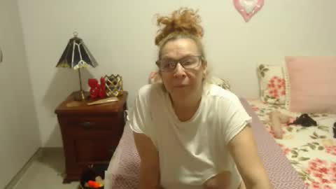 Snapshot of milchanell chatting on 09/10/25, 06:46 milchanell online show from 09/10/25, 06:46