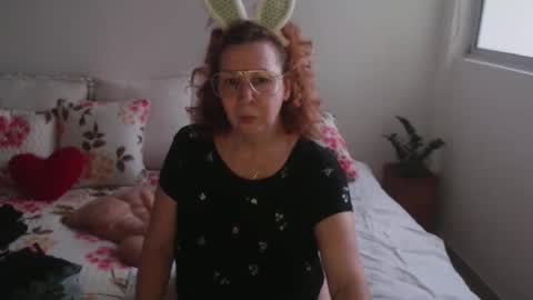 Snapshot of milchanell chatting on 09/14/25, 10:53 milchanell online show from 09/14/25, 10:53