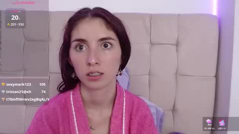 Snapshot of mildrecute chatting on 12/08/24, 11:19 Ana online show from 12/08/24, 11:19