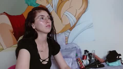 Snapshot of mildrecute chatting on 01/14/25, 10:17 Ana online show from 01/14/25, 10:17