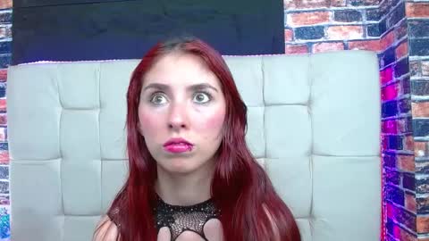 Snapshot of mildrecute chatting on 10/06/25, 08:39 Ana online show from 10/06/25, 08:39