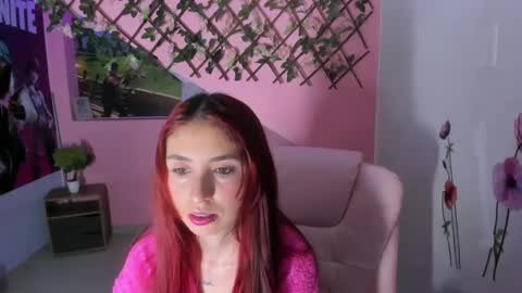 Snapshot of mildrecute chatting on 10/11/25, 12:43 Ana online show from 10/11/25, 12:43