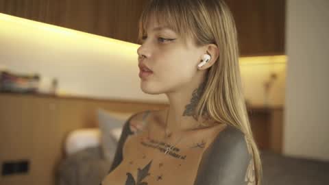 M  Telegram mamagotachannel online show from 04/09/26, 08:09