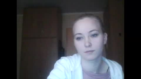 Snapshot of milena391630 chatting on 02/14/25, 07:07 Milena new nonude shy blonde natural online show from 02/14/25, 07:07