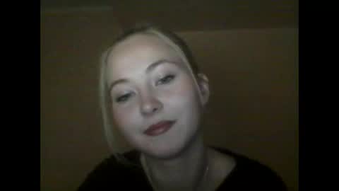 Snapshot of milena391630 chatting on 02/24/25, 10:14 Milena new nonude shy blonde natural online show from 02/24/25, 10:14