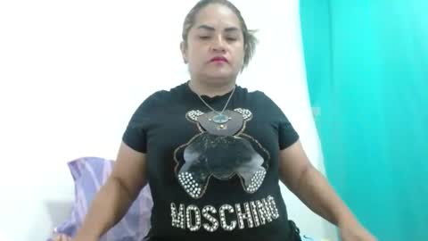 Snapshot of milena_hoot_ chatting on 11/30/25, 08:13 MILENA online show from 11/30/25, 08:13
