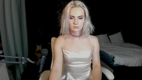 Milena online show from 12/13/24, 04:43