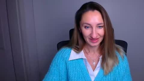 Milena online show from 12/19/25, 06:42