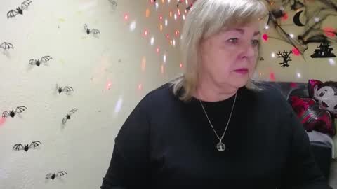 Milena online show from 10/26/25, 05:57