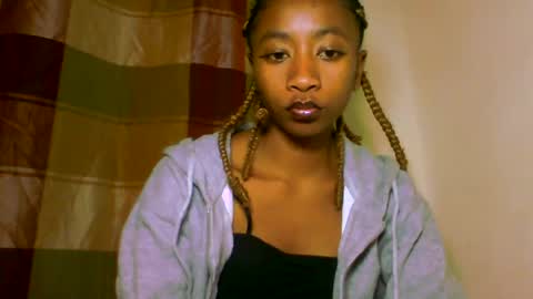 Snapshot of milennah chatting on 07/13/26, 02:42 milennah online show from 07/13/26, 02:42