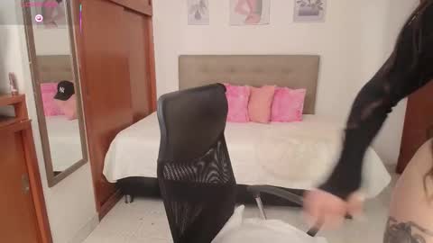 Miley online show from 01/09/26, 01:14