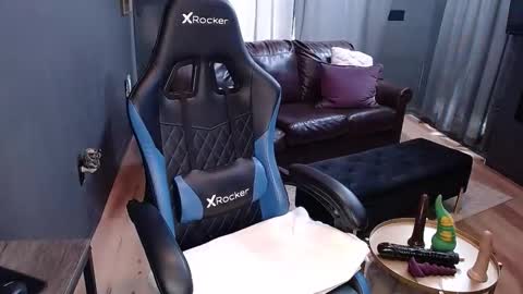 Miley Madness online show from 04/22/26, 04:08