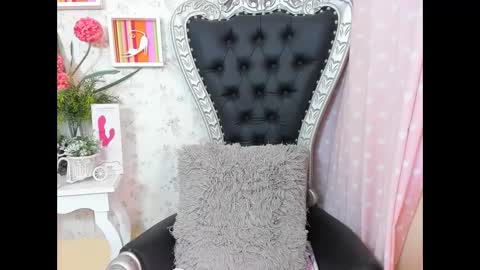 Snapshot of milf_bigass_ chatting on 10/02/25, 01:29 Antonella online show from 10/02/25, 01:29