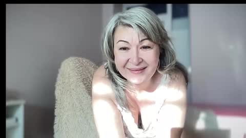 Charlotte online show from 01/12/26, 03:45