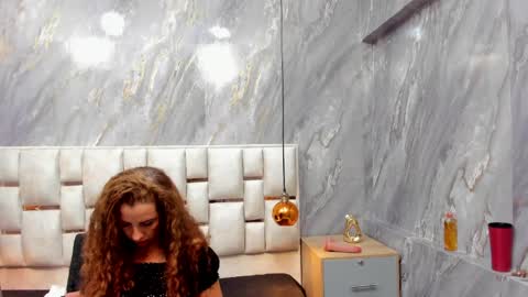 Lili  online show from 05/11/26, 12:44