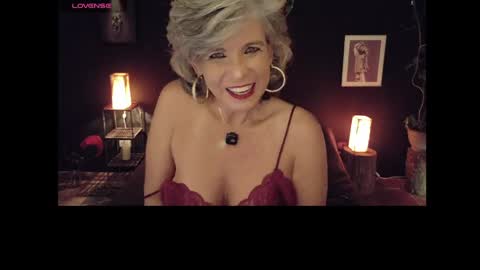Snapshot of milf_ette chatting on 05/12/26, 01:47 Fabiola online show from 05/12/26, 01:47
