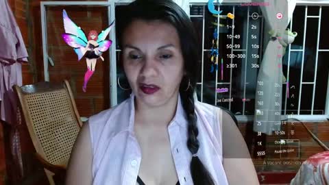 Snapshot of milf_fantassy chatting on 11/18/25, 04:06 Ana online show from 11/18/25, 04:06