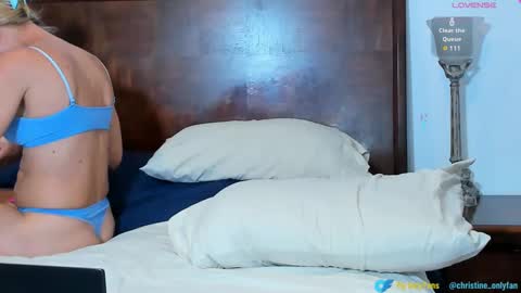 Snapshot of milf_hairy chatting on 01/23/25, 05:31 Christine online show from 01/23/25, 05:31