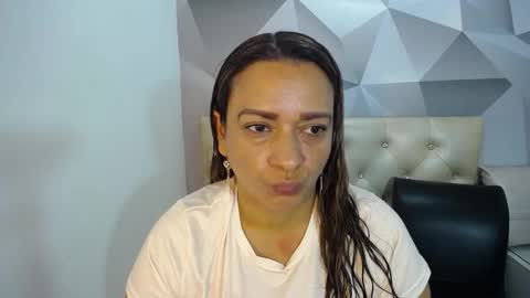 milf_hugeboobs online show from 11/14/25, 10:47