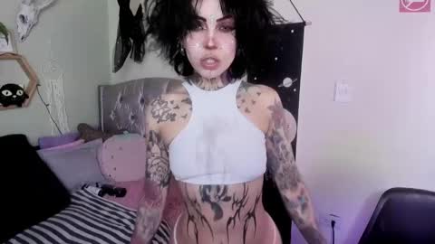 Isabella online show from 03/07/25, 01:40