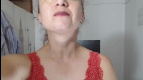 Valeria online show from 05/04/26, 04:25