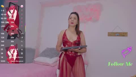 Snapshot of milfaaura chatting on 11/29/25, 02:47 Aura online show from 11/29/25, 02:47