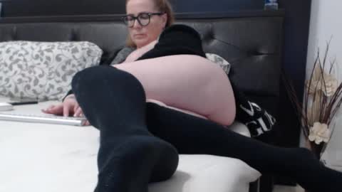 milfa online show from 02/16/25, 11:38