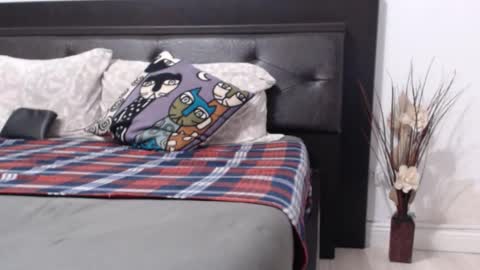 milfa online show from 10/06/25, 03:59