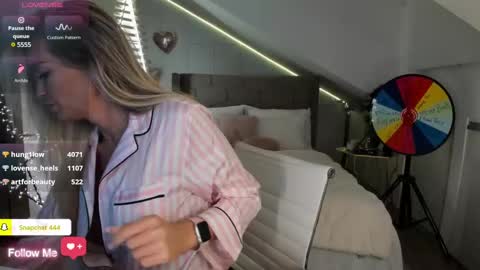 Snapshot of milfblondy chatting on 01/13/25, 01:34 Ingrid online show from 01/13/25, 01:34