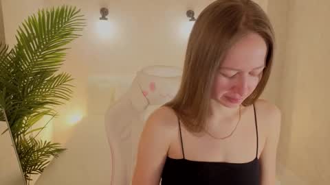 Snapshot of milfcruze chatting on 01/06/26, 01:20 milfcruze online show from 01/06/26, 01:20