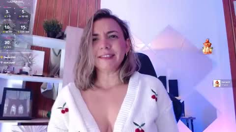 Sara  online show from 07/18/26, 11:03