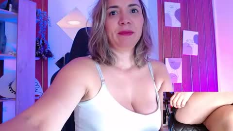 Sara  online show from 07/25/26, 10:57