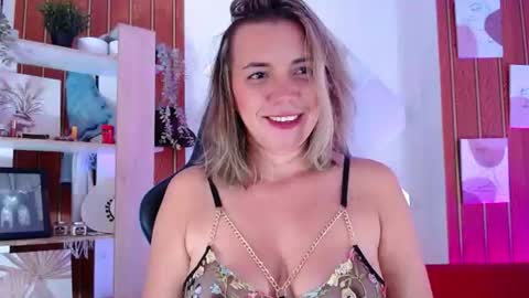 Sara  online show from 07/28/26, 12:48