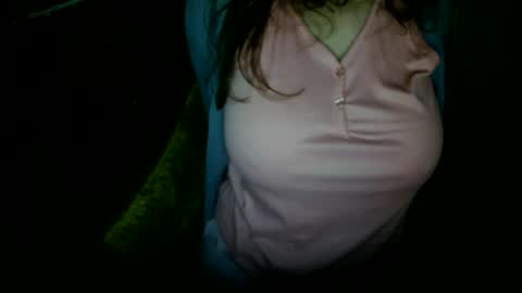 Snapshot of milfytitts chatting on 05/27/26, 09:17 MilfyTitts online show from 05/27/26, 09:17