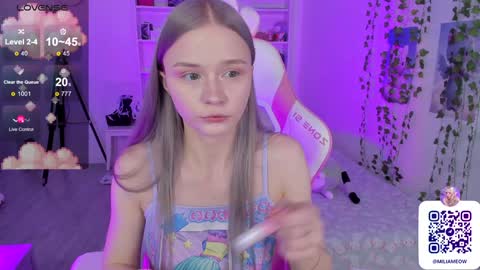 Snapshot of miliameow chatting on 12/15/24, 08:47 Milia online show from 12/15/24, 08:47