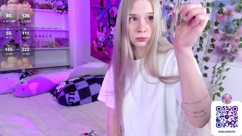 Snapshot of miliameow chatting on 02/02/25, 01:45 Milia online show from 02/02/25, 01:45