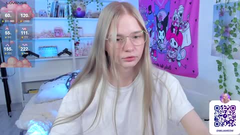 Snapshot of miliameow chatting on 02/03/25, 10:21 Milia online show from 02/03/25, 10:21