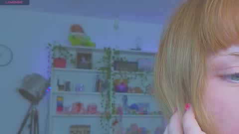 Snapshot of miliameow chatting on 09/28/25, 09:09 Milia online show from 09/28/25, 09:09