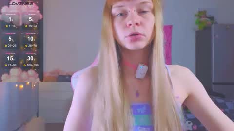 Snapshot of miliameow chatting on 11/07/25, 07:36 Milia online show from 11/07/25, 07:36