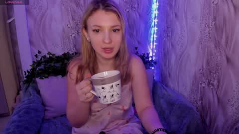 milinafox online show from 04/04/26, 04:33