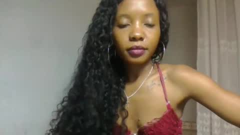 Snapshot of milinasy chatting on 09/26/25, 08:07 milinasy online show from 09/26/25, 08:07