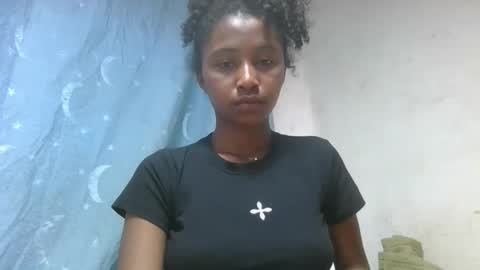 Snapshot of milinasy chatting on 02/24/26, 05:22 milinasy online show from 02/24/26, 05:22